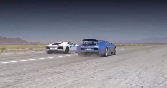 VIDEO - Când plânsul unei fete sună precum acceleraţia unui supercar