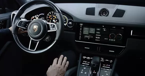 Porsche Cayenne - prezentarea interiorului (Video)