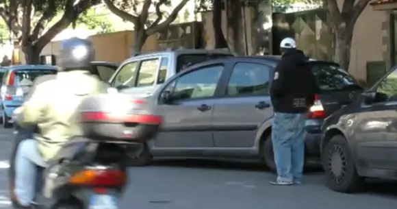 Posteggiatori: Parcagiii care lucrează pentru Mafia siciliană