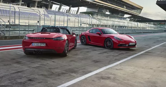 Brotherhood of muscle: Porsche 718 Boxster GTS și Porsche 718 Cayman GTS