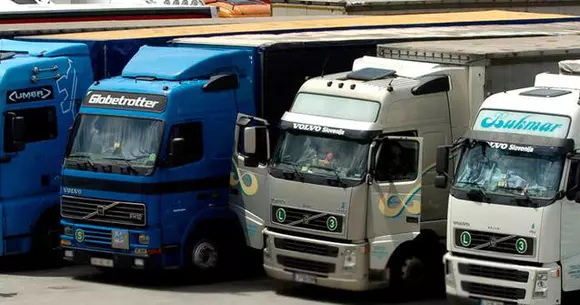 Unde este mai bine să lucrezi ca șofer de TIR? Cât se câștigă în Olanda, Germania sau Norvegia?