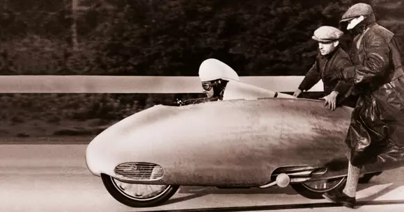 279,5 km/h cu o motocicletă – 80 de ani de la recordul mondial de viteză al lui Ernst Henne
