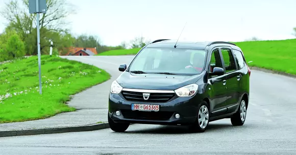 Dacia Lodgy de la 6.500 de euro: Mașina cea de toate zilele