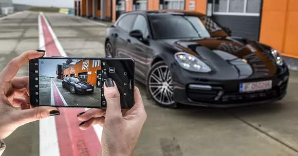 Huawei Mate 10 Pro: Cu Porsche în vizor