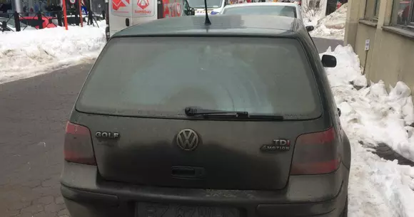 Peste 1.500 de numere de înmatriculare sunt interzise în România