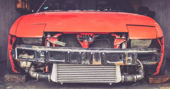 Trei semne care îți arată că trebuie să-ți cumperi o altă mașină