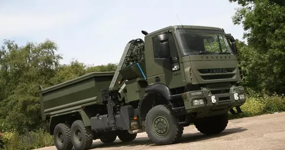 Armata cumpără camioane militare 6X6 de la IVECO