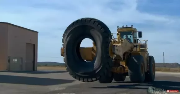 Cum arată cea mai mare anvelopă din lume?