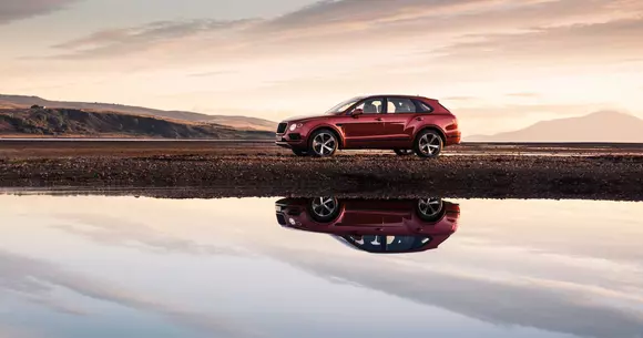 Bentley Bentayga V8 - noul star din Crewe