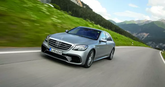 Facelift pentru Clasa S: cel mai avansat Mercedes-Benz
