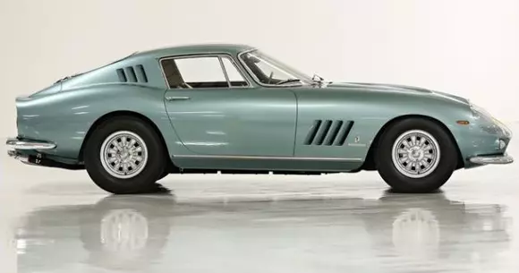 Cât costă mașina pe care a condus-o Battista PininFarina