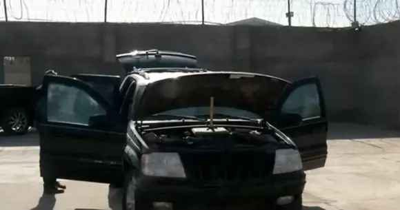 Un terorist le-a lăsat polițiștilor mașina pe care voia să o arunce în aer