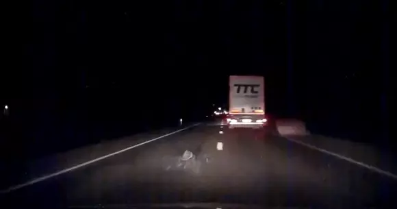 De ce este indicat să-ți cureți mașina de gheață! Vezi ce se poate întâmpla! | VIDEO