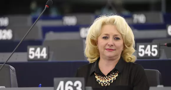 Ce mașină deține Viorica Dăncilă, propunerea PSD pentru funcția de premier