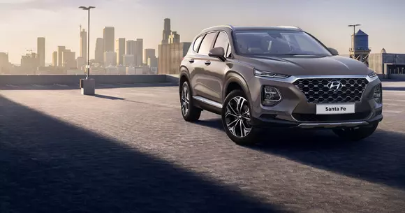 Noul Hyundai Santa Fe - primele imagini înainte de prezentarea oficială