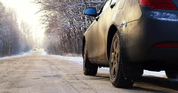 Circulaţie oprită pe A2, A4 și 30 de drumuri naționale