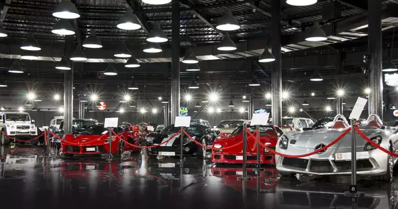 Galeria Țiriac Collection a fost reamenajată şi completată cu maşini care nu au mai fost prezentate