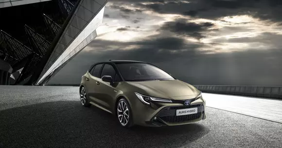 Noua Toyota Auris va fi oferită fără propulsoare diesel