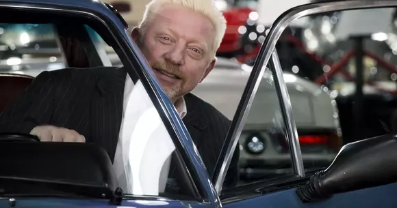 Celebrul tenismen Boris Becker a găsit în galeria Țiriac Collection fostul său Ferrari