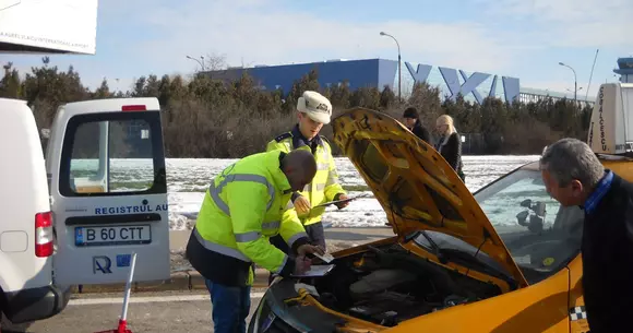 Jumătate din maşinile verificate în trafic anul trecut de RAR aveau probleme tehnice