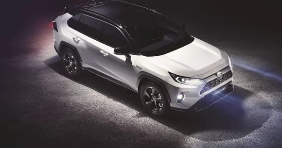 Noua Toyota RAV4 a fost prezentată la Salonul Auto de la New York