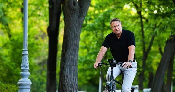 Preşedintele Iohannis spune că traficul din Capitală este infernal. Ce răspunde Firea