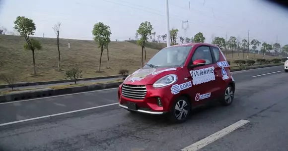 Un producător chinez de maşini electrice ar putea deschide o fabrică în România