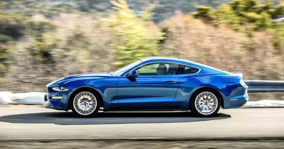 Ford Mustang GT:  American Muscle