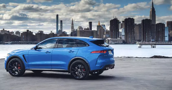 Jaguar F-Pace SVR: pentru cei care vor mai mult