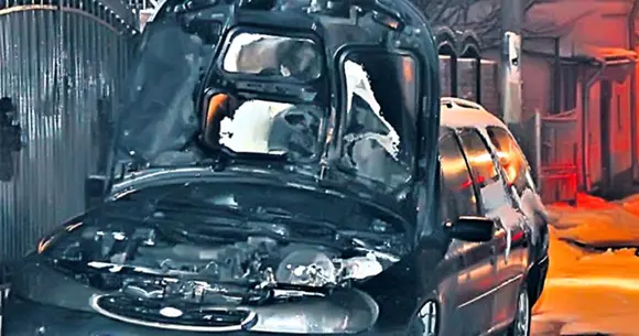 Opt mașini au fost incendiate în București, într-o singură oră