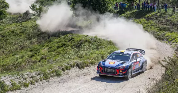 Thierry Neuville şi Hyundai Motorsport au câştigat Raliul Portugaliei