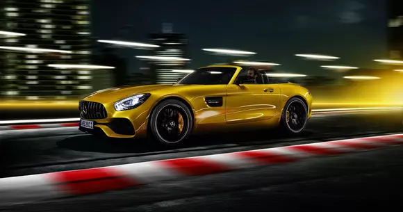 Life is like a box of chocolates: să ne bucurăm de noul Mercedes-AMG GT S Roadster