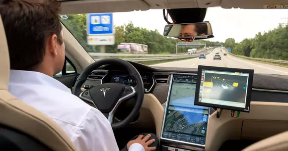 Mașinile fără șofer s-ar putea regăsi în curând pe străzile Clujului. Compania Bosch face teste