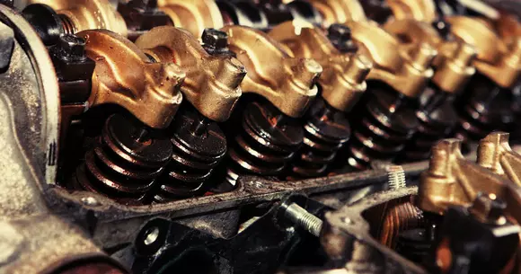 (P) 3 lucruri de care trebuie sa tii cont cand cumperi piese auto