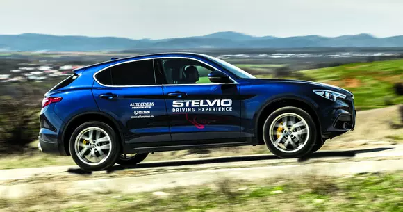 Alfa Romeo Stelvio: Mecanica emoţiilor