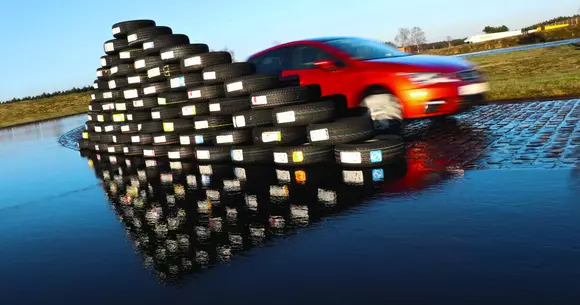 51 de anvelope de vară 195/65 R 15: serviţi, vă rog!