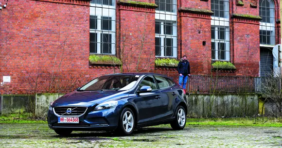 Volvo V40 de la 12.000 de euro: Altfel de V