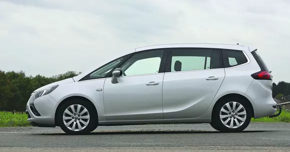 Opel Zafira Tourer de la 10.000 euro:  Încape aici tot norocul casei?