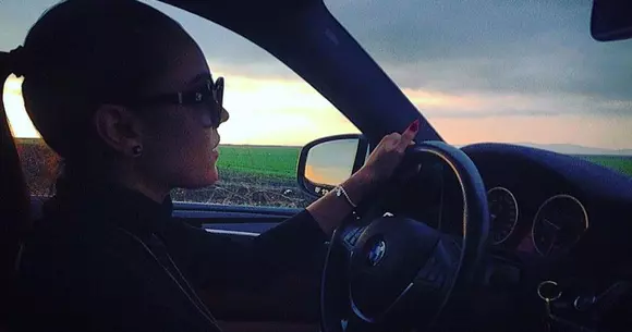 Fiica lui Adrian Minune iubeşte mașinile de lux. Iată ce bolid a primit cadou