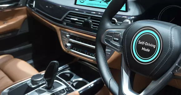 Viitorul fără șoferi - 6 schimbări care vor veni odată cu mașinile autonome