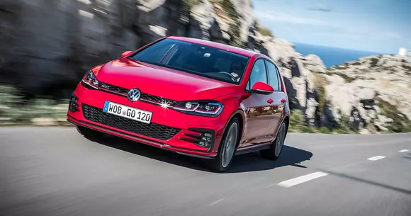 Volkswagen Golf GTI iese din producție până la apariția noii generații