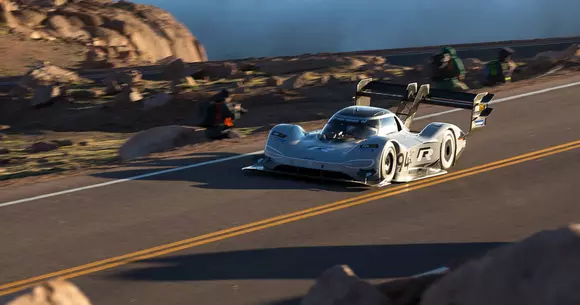 Volkswagen țintește încă un record cu I.D. R