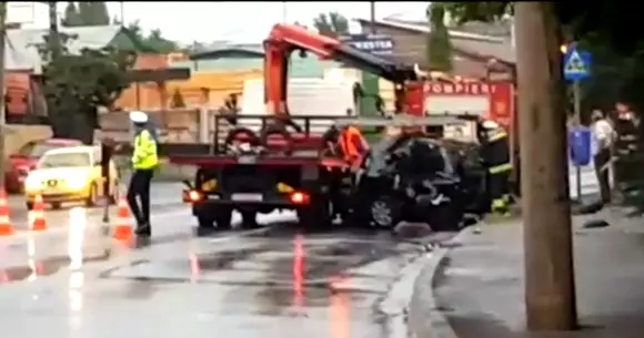 Doi șoferi s-au luat la întrecere pe Șoseaua Fundeni și au făcut accident
