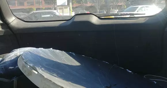 Motivul pentru care nu trebuie să lași acest obiect în mașină