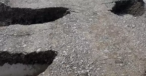 Doar în România! Pod surpat la cinci zile de la inaugurare