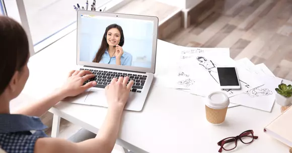 Cum să te pregătești pentru un interviu video