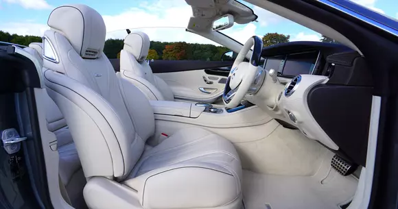 Mare atenție la achiziționarea unei mașini cu volanul pe dreapta! În ce condiții o poți înmatricula