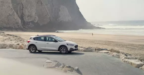 (P) Ai nevoie de un copilot la volan? Optează pentru o mașină Ford Focus