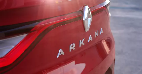 Renault Arkana: prima imagine a noului crossover al francezilor