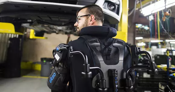 Fabricile Ford vor extinde utilizarea unui exoschelet bionic